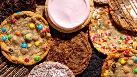 Crumbl abre en México con galletas de 89 pesos: cuánto cuesta probarlas y qué caja conviene