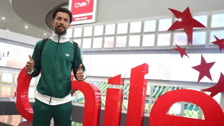 Vozinha llega a Chile para incorporarse al Colo Colo.