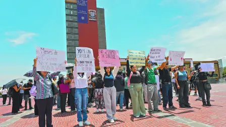 Aspirantes a cursar la licenciatura en la UNAM llevaron a cabo diversas protestas en Ciudad Universitaria.
