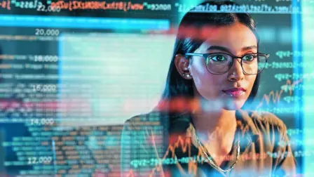 La adopción de IA sigue concentrada y rezagada frente a otros países, aunque en electricidad se asocia con un aumento de 45.8% en la producción, en finanzas con 28.4% y en medios y telecomunicaciones con 12.5 por ciento.