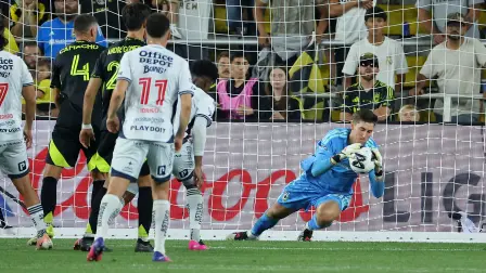 Aug 7, 2026; Columbus, OH, USA; Columbus Crew goalkeeper Patrick Schulte (28) saves the ball during the second half against Pachuca as part of Leagues Cup Phase One match at Scotts Miracle-Gro Field. Mandatory Credit: Joseph Maiorana-Imagn Images