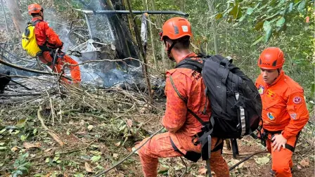 cuatro muertos tras desplome de helicóptero en zona turística