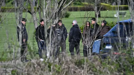 La familia Messi se reunió en Rosario, Argentina, para despedir al padre del astro del futbol.