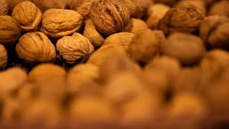China anunció este lunes fuertes gravámenes sobre nueces pecanas importadas desde México y Estados Unidos, al concluir que estos productos se estaban vendiendo en el mercado chino a precios de dumping.