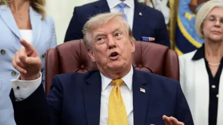 El presidente ⁠de Estados Unidos, Donald Trump, afirmó este lunes que ⁠exigirá a Irán que pague una indemnización por "todas las personas a las que ‌han matado y herido gravemente", en respuesta ⁠a la petición de Teherán ⁠de ser compensado por los daños sufridos ‌a causa de los ataques estadounidenses e israelíes.