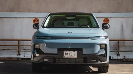 Leapmotor B10