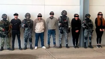 Fuerzas federales detuvieron a nueve presuntos integrantes del CJNG durante un operativo en Tanhuato y Ecuandureo, Michoacán.