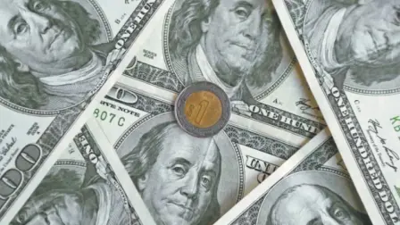 El peso sigue consolidando por debajo de la línea de 17 mientras los operadores aguardan catalizadores, aunque con mejor ánimo tras una caída en el petróleo.