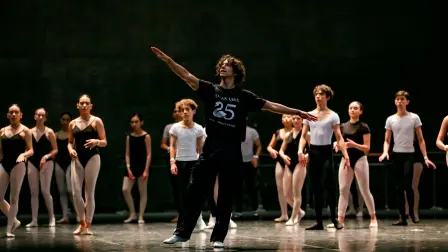Isaac Hernández en el Cenart.