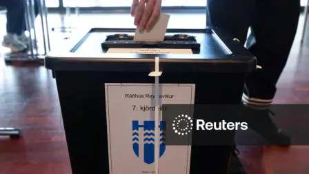 Referéndum nacional sobre la reanudación de las negociaciones de adhesión a la UE, en el ayuntamiento de Reikiavik, Islandia.