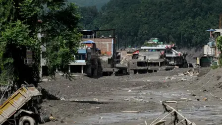 Lo ocurrido en Nepal se debe, probablemente, a un enorme deslizamiento de hielo y rocas.