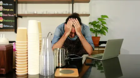 Emprendedor-pyme-negocio-triste