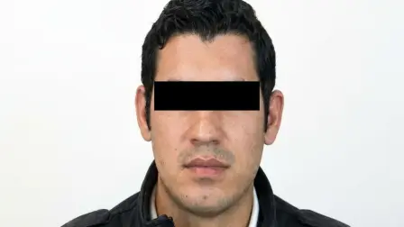 Las autoridades informaron que el operativo donde falleció era para detenerlo.

Para más información del tema, visita: https://www.eleconomista.com.mx/politica/confirman-muerte-r5-lider-cartel-reyes-operacion-rancheria-rodeo-pinal-20260901-831263.html

¡Síguenos en nuestras redes sociales para mantenerte informado! 

Twitter: https://twitter.com/eleconomista 
Sitio web: https://www.eleconomista.com.mx/ 
Facebook: https://www.facebook.com/ElEconomista.mx 
Instagram: https://www.instagram.com/eleconomistamx 

#ElEconomista #EETV #Política