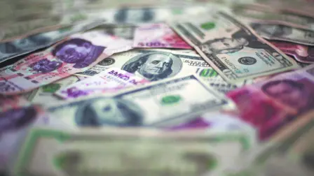 El peso avanza levemente en un mercado que asimila un informe que mostró una desaceleración inesperada del empleo privado en EU el mes pasado.

Para más información del tema, visita: https://www.eleconomista.com.mx/mercados/precio-dolar-hoy-2-septiembre-2026-cuanto-cotiza-20260902-831471.html

¡Síguenos en nuestras redes sociales para mantenerte informado! 

Twitter: https://twitter.com/eleconomista 
Sitio web: https://www.eleconomista.com.mx/ 
Facebook: https://www.facebook.com/ElEconomista.mx 
Instagram: https://www.instagram.com/eleconomistamx 

#ElEconomista #EETV #Mercados