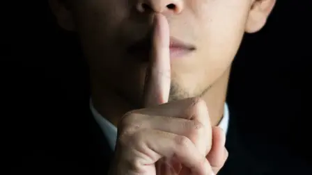 El enfoque aspiracional y el silencio estratégico.