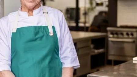 Maricú y Starbucks México colaboran en una tarta de chocolate oscuro.