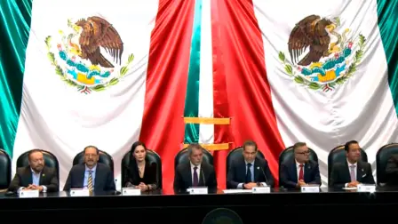 Acto protocolario de entrega del Paquete Económico 2027 en la Cámara de Diputados.