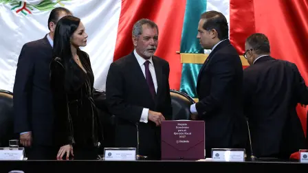 El secretario de Hacienda, Édgar Amador Zamora, entregó este martes al Congreso de la Unión la propuesta de Paquete Económico 2027.
