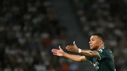 Real Madrid's Spanish forward #10 Kylian Mbappe reacts during the Spanish league football match between Elche CF and Real Madrid CF at Martinez Valero Stadium in Elche on September 15, 2026. (Photo by JOSE JORDAN / AFP)