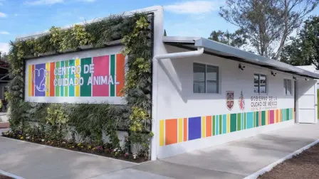 El Centro Integral de Bienestar y Convivencia Animal Xólotl fue inaugurado en Alameda Oriente con capacidad para alrededor de 600 perros y gatos.