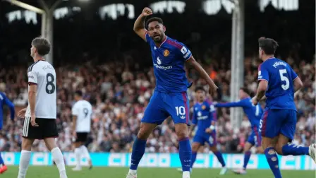 Manchester United sufre ante Fulham y rescata empate