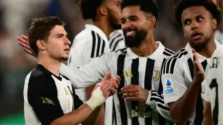 Juventus derrota 2-0 a Atalanta y se mete en la pelea por la Serie A