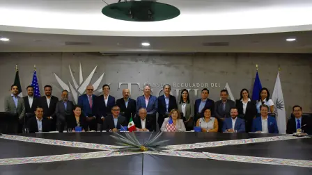 Reunión bilateral celebrada en la sede del Consejo Regulador del Tequila (CRT)