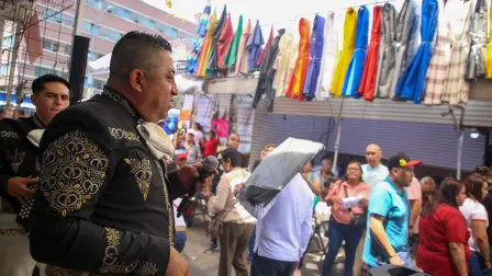 Mercado de la Merced cumple 69 años y celebró con baile sonidero.