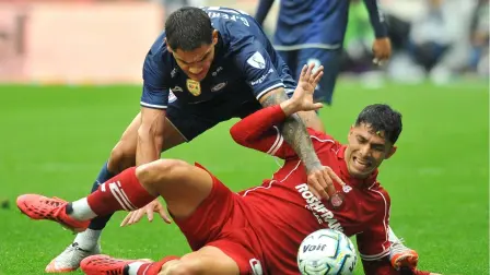 Toluca remonta ante Cruz Azul y rescata un 3-3 en tiempo agregado