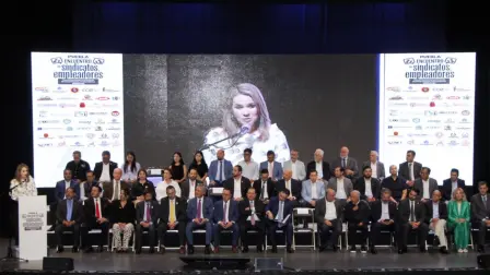 Beatriz Camacho Ruiz, presidenta del organismo, explicó que participan 25 líderes empresariales e igual cantidad de representantes sindicales