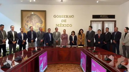 Sheinbaum informó que este jueves que firmó dos acuerdos para garantizar y fortalecer la producción de aguacate de exportación.