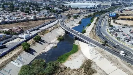 La mandataria señaló que los trabajos contemplan el retiro de alrededor de 600,000 metros cúbicos de azolve, escombros y vegetación.