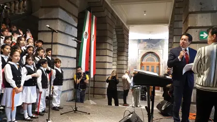 Mario Delgado Carrillo encabezó la conmemoración del MVM. Foto: Especial