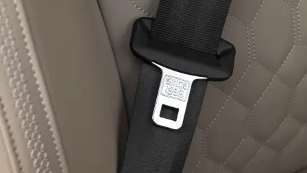 Cinturón de seguridad Volvo con leyenda haciendo homenaje al año de su creación.