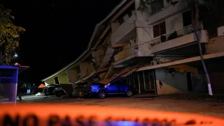 A car damaged by falling debris after an earthquake struck near the southern coast of Panama, in Penonome, Panama, October 9, 2026. REUTERS/Enea Lebrun   REFILE - UPDATING HEADLINE