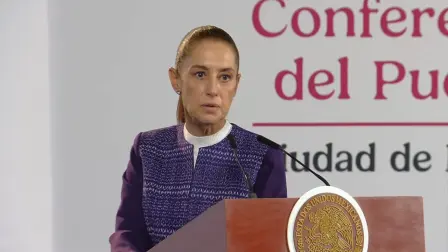 Sheinbaum aseguró que el T-MEC sigue vigente pese a las negociaciones bilaterales de EU; reconoció avances, pero aún no hay acuerdos sobre aranceles.

Para más información del tema, visita: https://www.eleconomista.com.mx/politica/sheinbaum-descarta-t-mec-declaraciones-trump-mexico-eu-negocian-separado-20261012-838144.html

¡Síguenos en nuestras redes sociales para mantenerte informado! 

Twitter: https://twitter.com/eleconomista 
Sitio web: https://www.eleconomista.com.mx/ 
Facebook: https://www.facebook.com/ElEconomista.mx 
Instagram: https://www.instagram.com/eleconomistamx 

#ElEconomista #EETV #Política