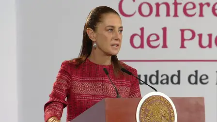 La presidenta Claudia Sheinbaum anunció que las plataformas digitales aceptaron las medidas para restringir contenidos violentos y reforzar la seguridad de menores en internet..