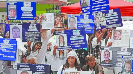 Verónica Rosas busca a su hijo desaparecido en México hace más de una década, como miles en este país con más de 134,000 desaparecidos. Dos nuevas herramientas de IA en desarrollo prometen ayudar en la búsqueda.