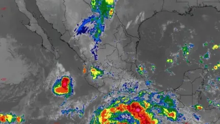 La Conagua precisó que el centro del huracán se localizaba esta mañana aproximadamente a 465 kilómetros al sur-suroeste del puerto de Acapulco y a 720 kilómetros al sur-sureste de Manzanillo, Colima.