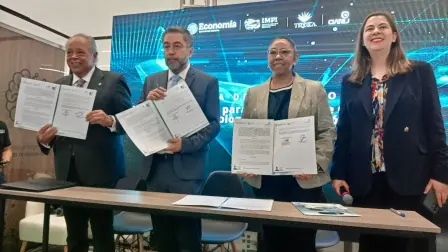 El CRT y IMPI firmaron el convenio en el marco del InnovaFest Guadalajara.