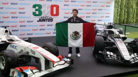 El piloto mexicano, Sergio "Checo" Pérez, se alista para correr en el Gran Premio de Fórmula 1 de la Ciudad de México.