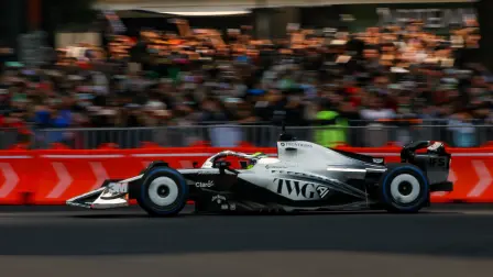 Show Run del piloto mexicano Sergio Checo Pérez en la Ciudad de México.