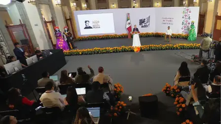 Claudia Sheinbaum confirmó que un mexicano originario de Aguascalientes permanece desaparecido tras el choque de trenes en Toledo, España, mientras otros siete connacionales fueron dados de alta.