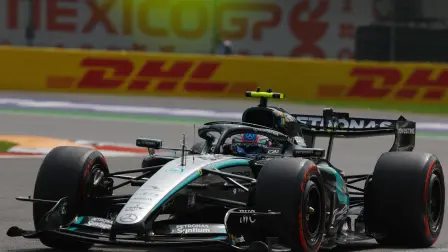 Andrea Kimi Antonelli, piloto de Mercedes, durante las prácticas libres del Gran Premio de México de Fórmula 1 en el Autódromo Hermanos Rodríguez.