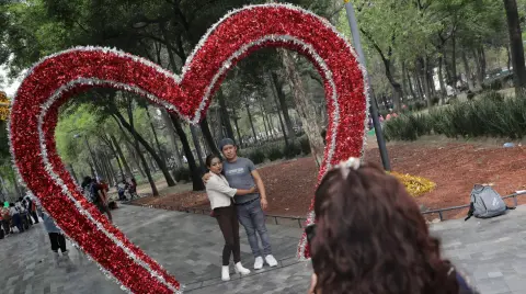 14 de febrero de 2024, Día del Amor y la Amistad, en la Ciudad de México. Foto EE: Eric Lugo