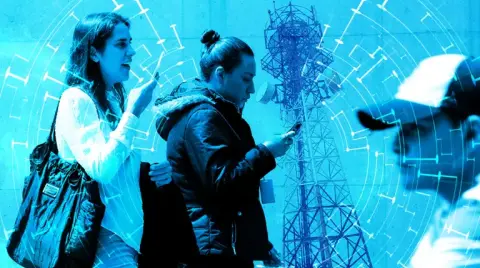 En enero inicia el proceso para que todas las líneas de telefonía móvil estén asociadas a una persona física o moral; de no hacerlo, el número será suspendido y sólo se podrán hacer llamadas de emergencia.

Para más información del tema, visita: https://www.eleconomista.com.mx/finanzaspersonales/fecha-limite-vincular-celular-curp-telcel-at-t-dan-deadline-20251219-792122.html

¡Síguenos en nuestras redes sociales para mantenerte informado!

Twitter: https://twitter.com/eleconomista 
Facebook: https://www.facebook.com/ElEconomista.mx
Instagram: https://www.instagram.com/eleconomistamx
LinkedIn: https://www.linkedin.com/company/el-economista/
T

#ElEconomista #EETV