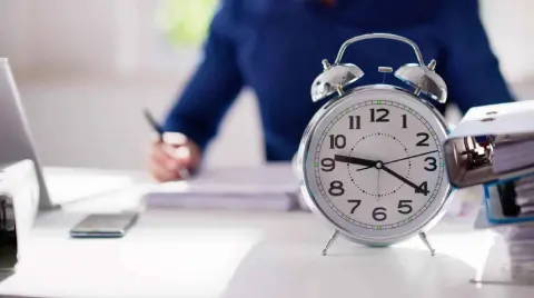 México se sumará a Ecuador y Chile como los países de América Latina con una jornada laboral legal de 40 horas semanales.

Para más información del tema, visita: https://www.eleconomista.com.mx/capital-humano/mexico-sera-tercer-pais-latino-jornada-laboral-40-horas-20260219-800663.html

¡Síguenos en nuestras redes sociales para mantenerte informado!

Twitter: https://twitter.com/eleconomista 
Facebook: https://www.facebook.com/ElEconomista.mx
Instagram: https://www.instagram.com/eleconomistamx
LinkedIn: https://www.linkedin.com/company/el-economista/

#ElEconomista #JornadaLaboral