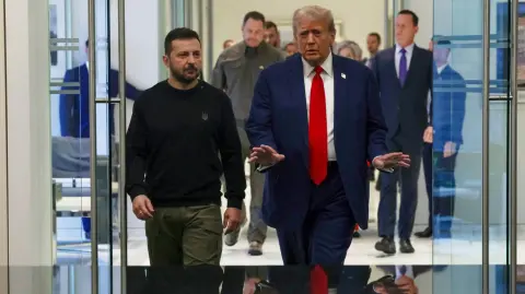 Volodymyr Zelensky y Donald Trump.