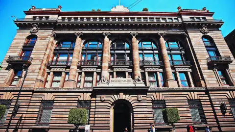 Este lunes se cumplen 27 días de que la Junta de Gobierno de Banxico opera con sólo cuatro de los cinco miembros.