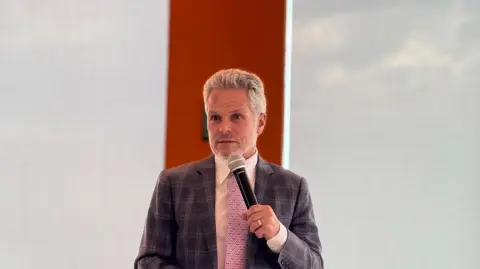 El ingreso digno aún es un reto en México.